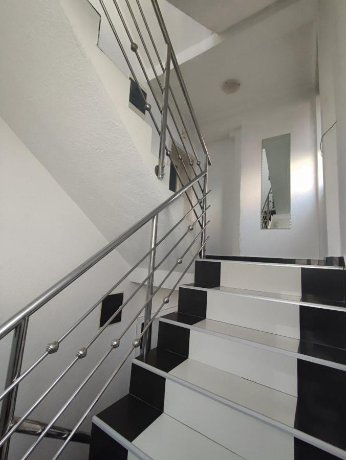 Gogo Apartments Ohrid Buitenkant foto