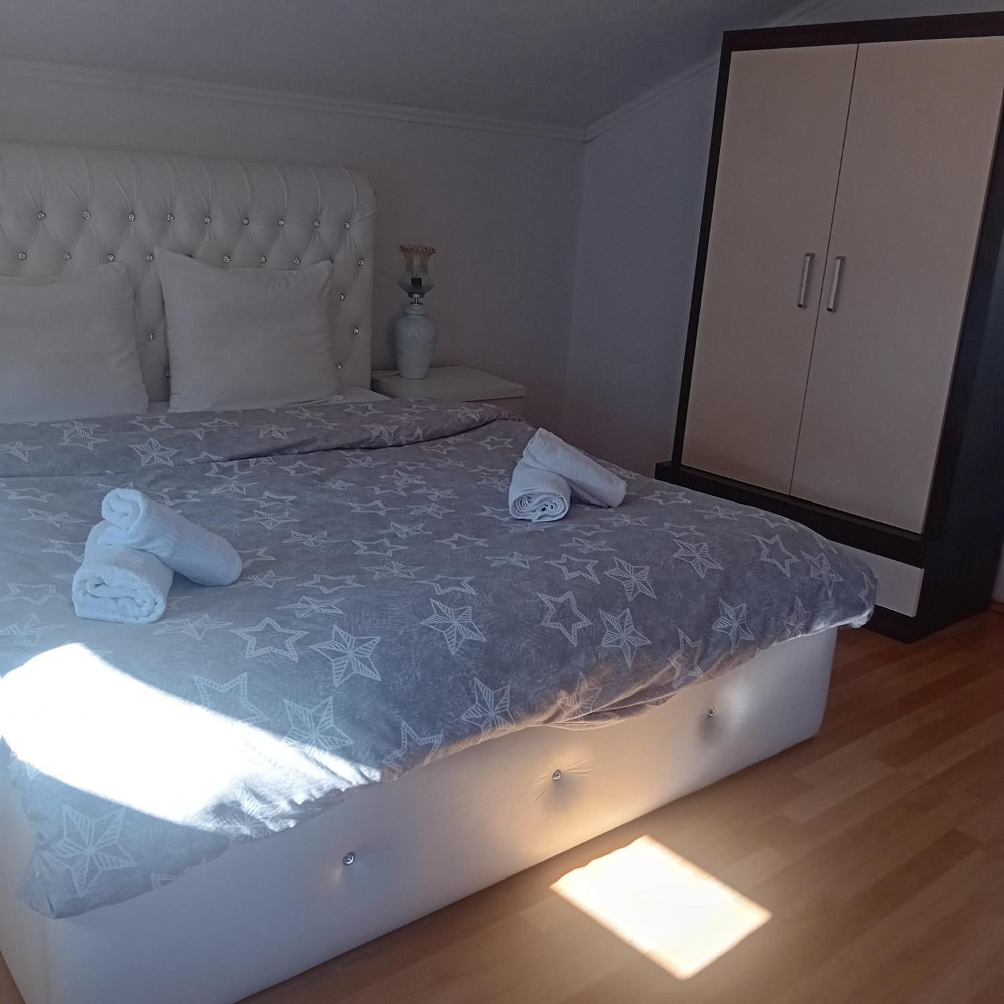 Gogo Apartments Ohrid Buitenkant foto